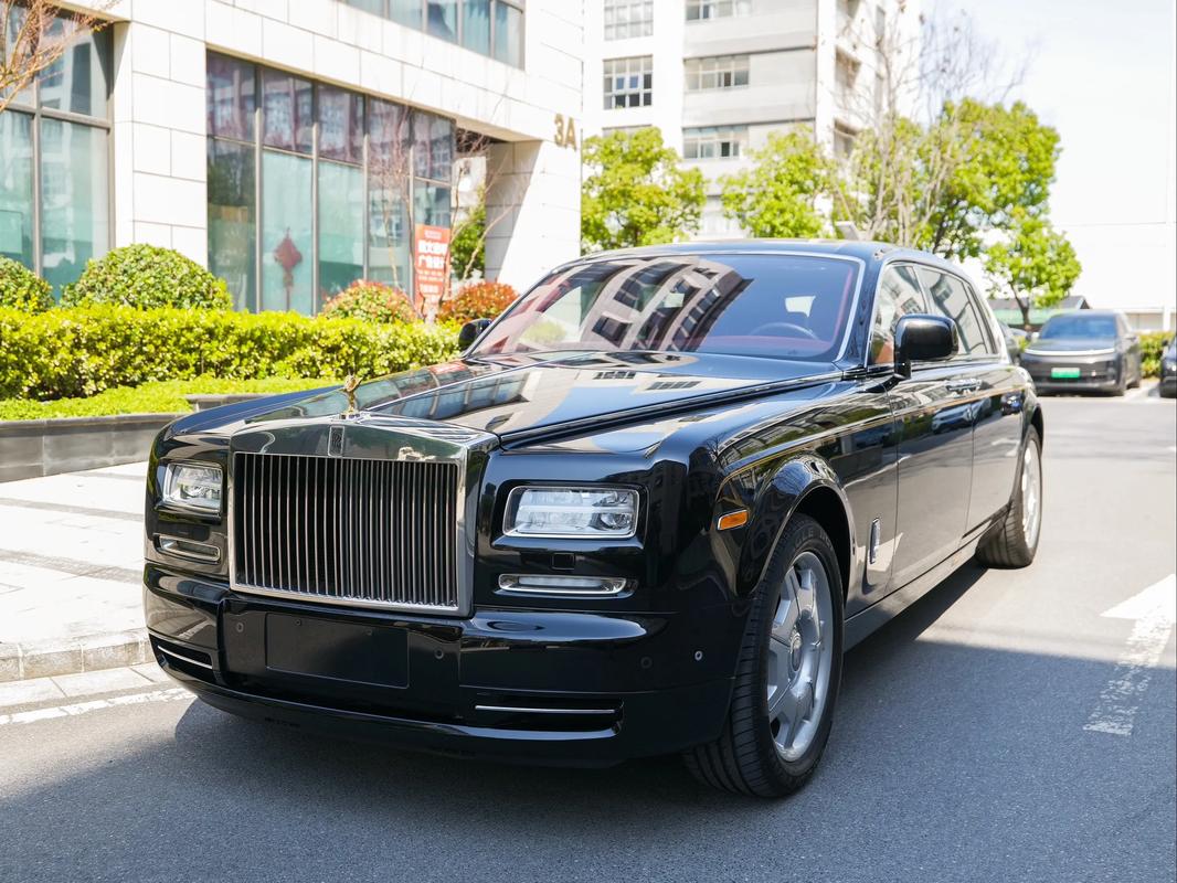 劳斯莱斯幻影2000多万／劳斯莱斯幻影8000万