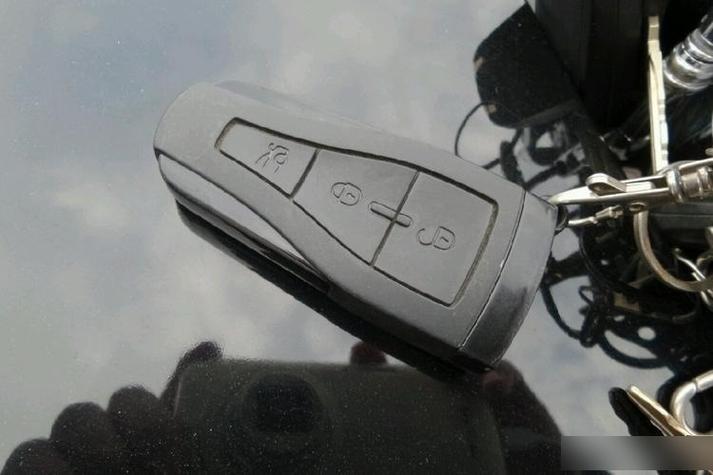 荣威550钥匙(荣威550钥匙拆解视频)