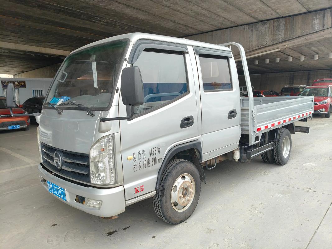 双排小货车价格及图片大全／双排箱式小货车价格及图片大全