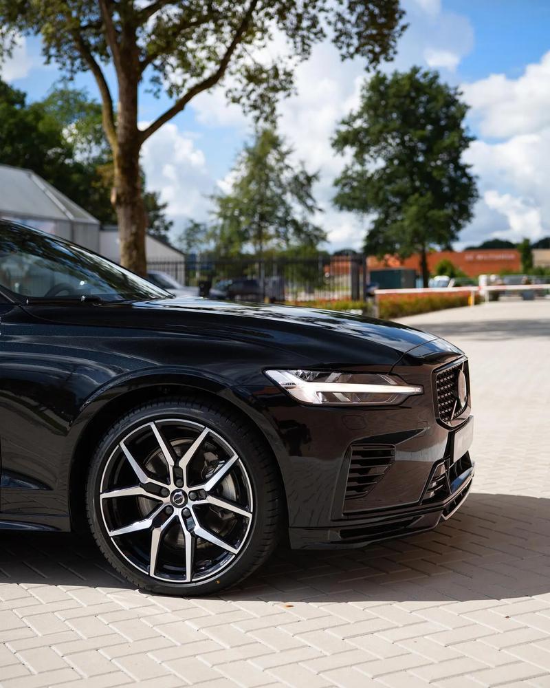 关于volvov60t8的信息