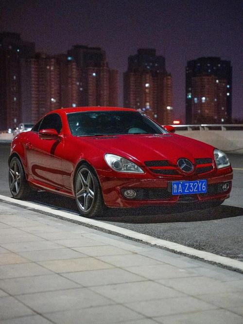 【奔驰slk200最新价格,奔驰slk200价格多少钱】