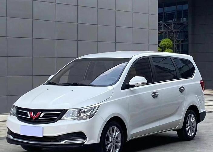 宝骏730自动挡的现在多少钱 宝骏730裸车价自动挡