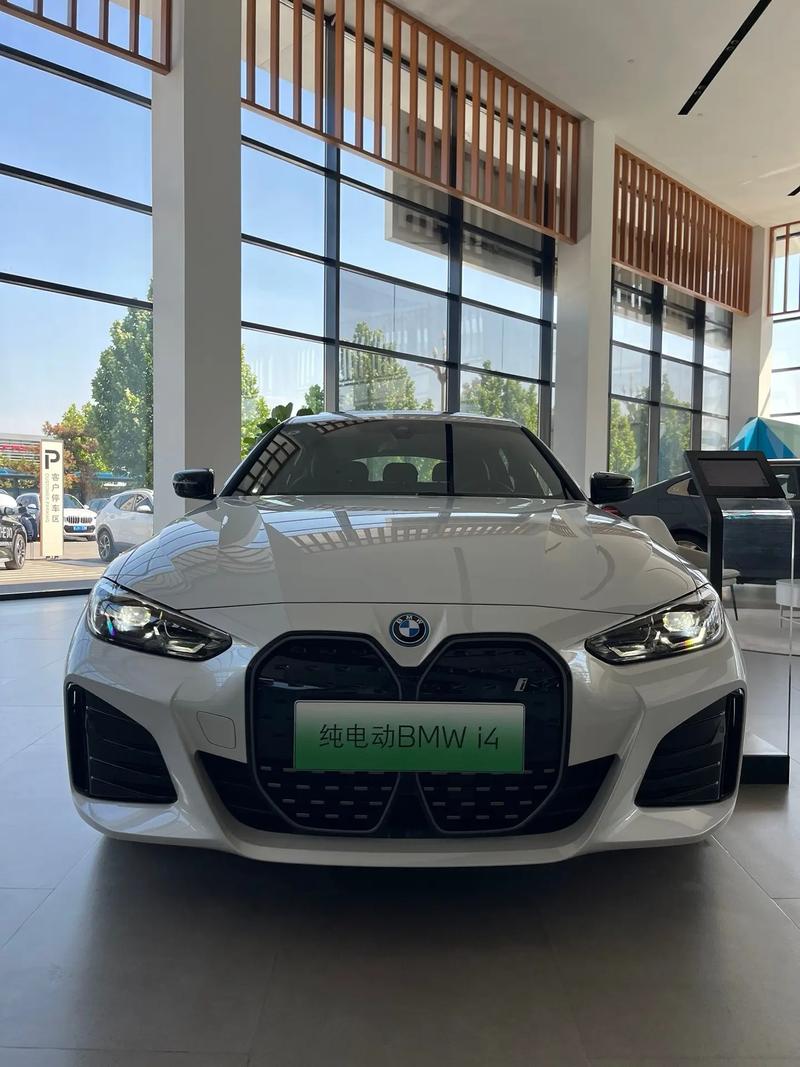 宝马i4图片 宝马i4轿跑价格及图片