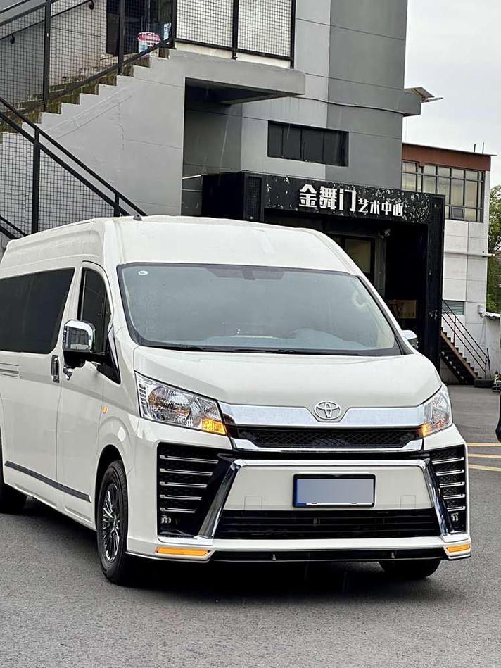 丰田新款suv6座,丰田六座mpv最新款