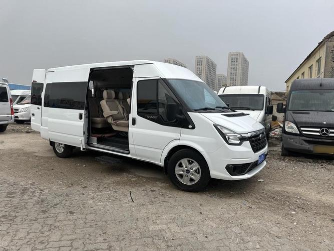 全顺九座商务车(全顺九座商务车图片)