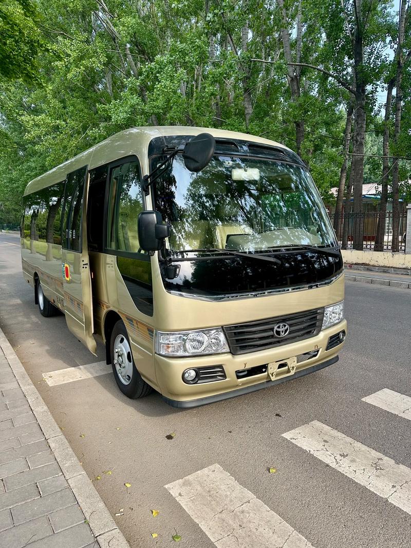 南京丰田考斯特4s店地址/南京考斯特12座商务车